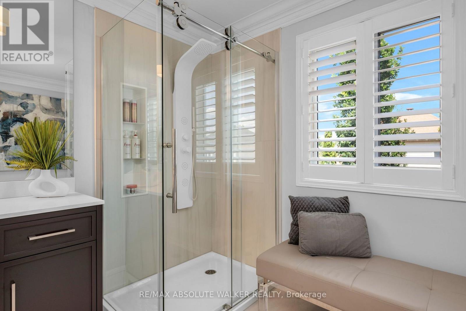 2207 SANDMAN CRESCENT, Ottawa. Luxury613. By Peter Sagos - Image 26