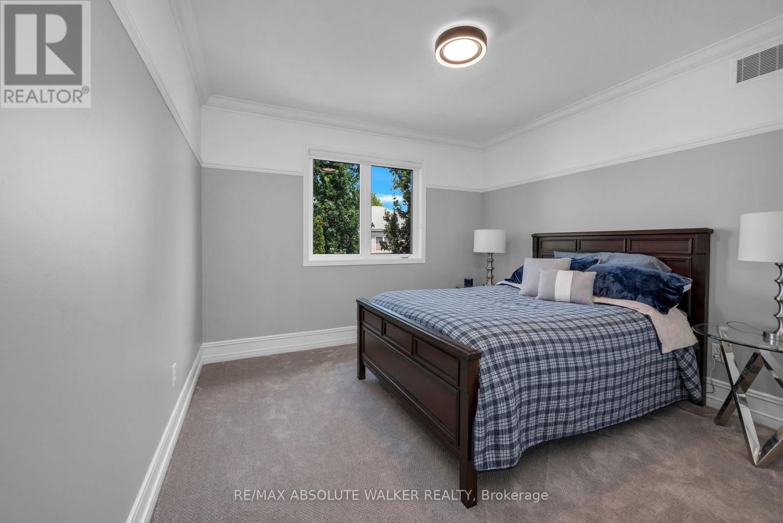 2207 SANDMAN CRESCENT, Ottawa. Luxury613. By Peter Sagos - Image 27