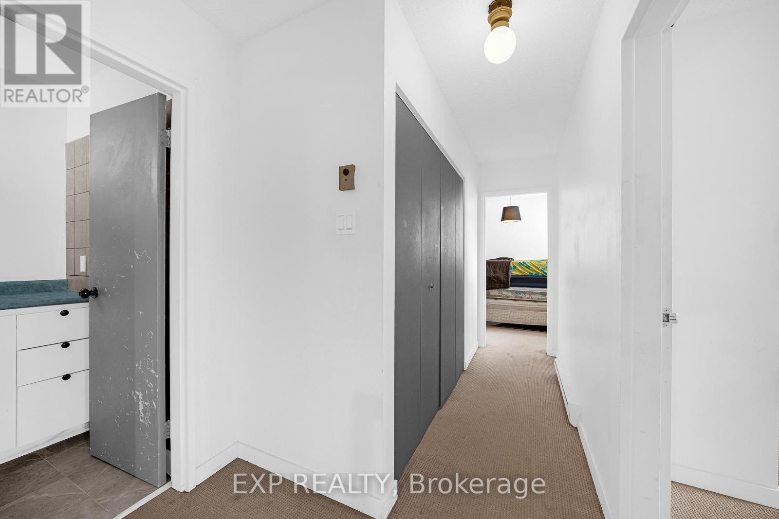 #11K 2080 OGILVIE ROAD - 14