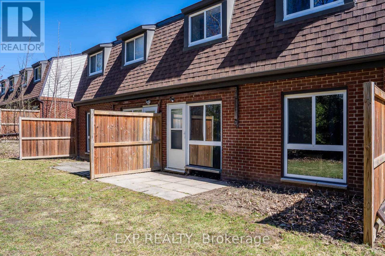 #11K 2080 OGILVIE ROAD - 22