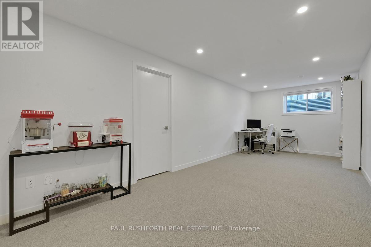 6483 RENAUD ROAD - 33