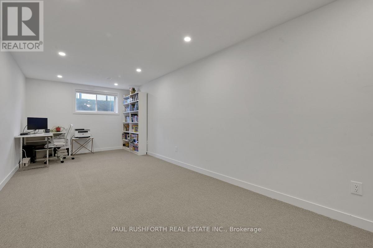 6483 RENAUD ROAD - 34