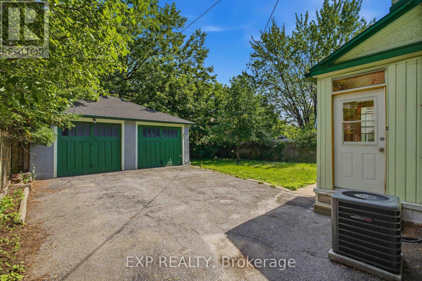 452 SUNNYSIDE AVENUE, Ottawa. Luxury613. By Peter Sagos - Image 31