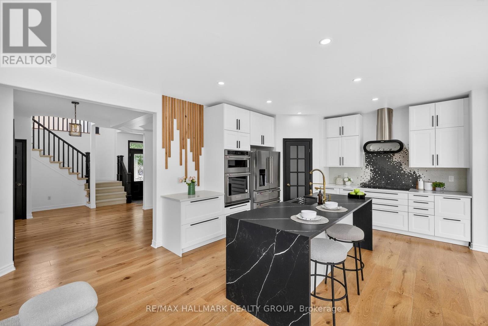4 Bed, 4 Bath House for Sale in Ottawa – 520 MAZARI CRESCENT, Ottawa – MLS# X13545128 - Image 14