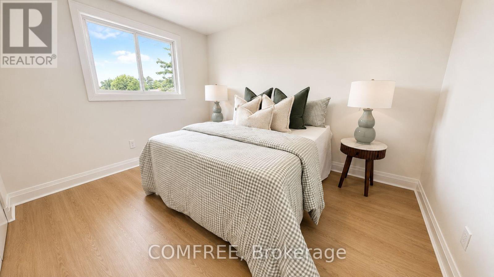 423 RICHMOND STREET - 8