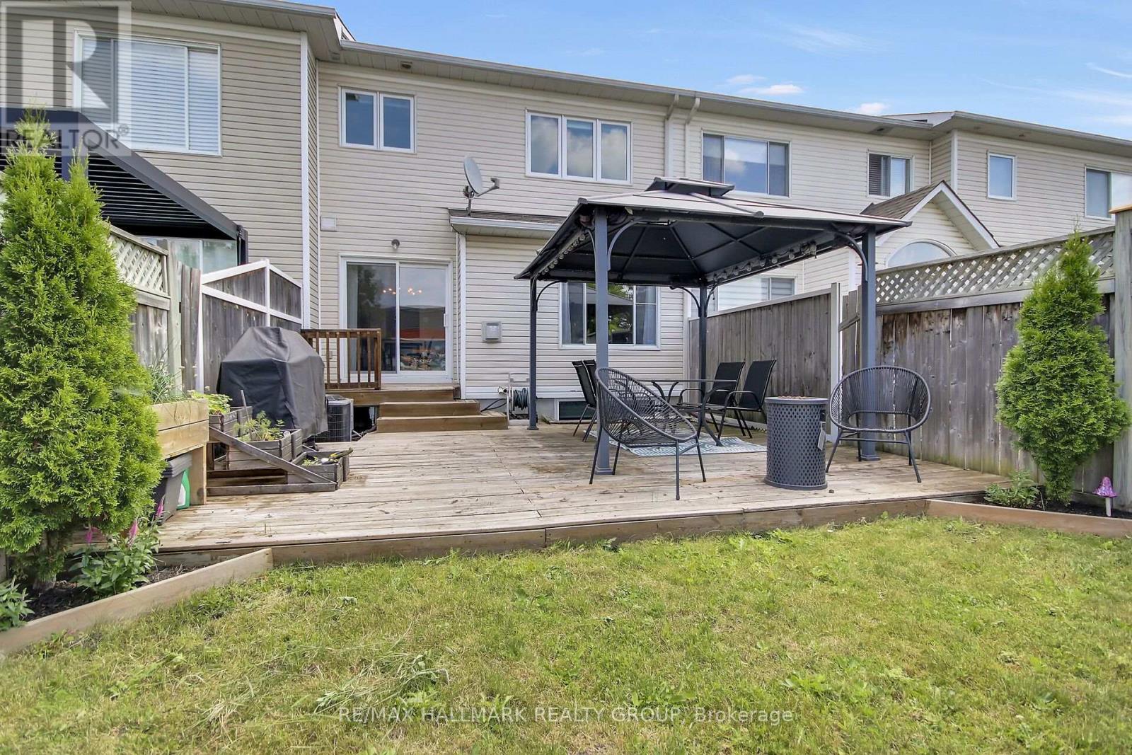 3 Bed, 3 Bath House for Sale in Ottawa – 2032 DORIMA STREET, Ottawa – MLS# X13545166 - Image 30