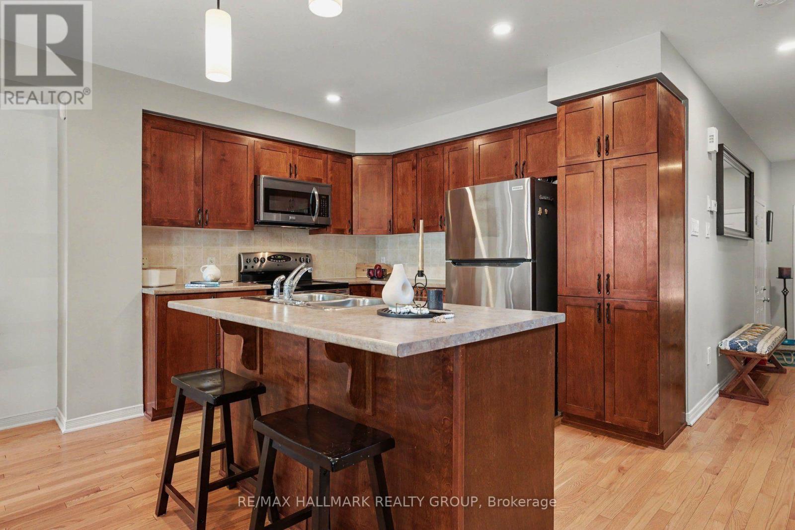 170 PREM CIRCLE, Ottawa. Luxury613. By Peter Sagos - Image 13