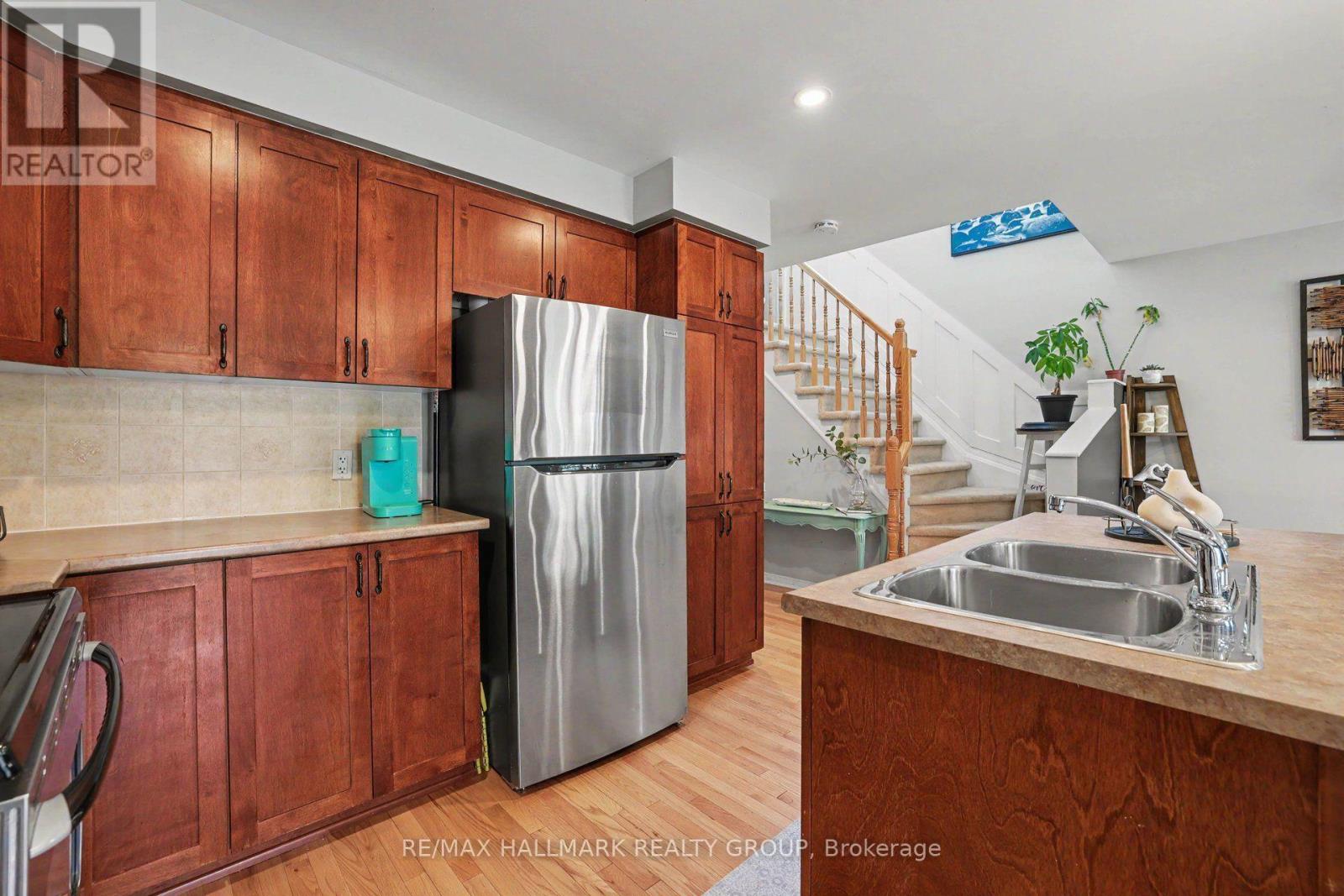 170 PREM CIRCLE, Ottawa. Luxury613. By Peter Sagos - Image 16
