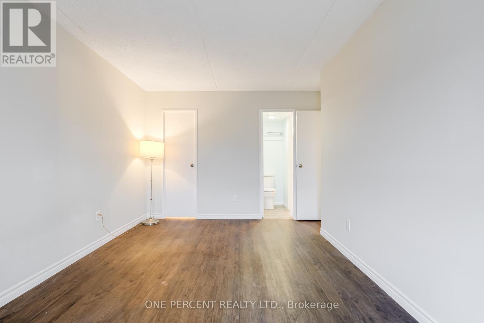 #406 15390 YONGE STREET - 28