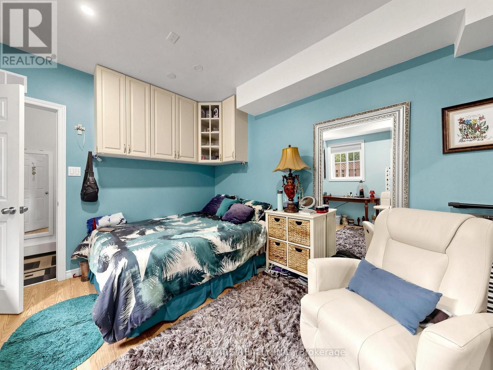 374 ADELINE DRIVE - 13