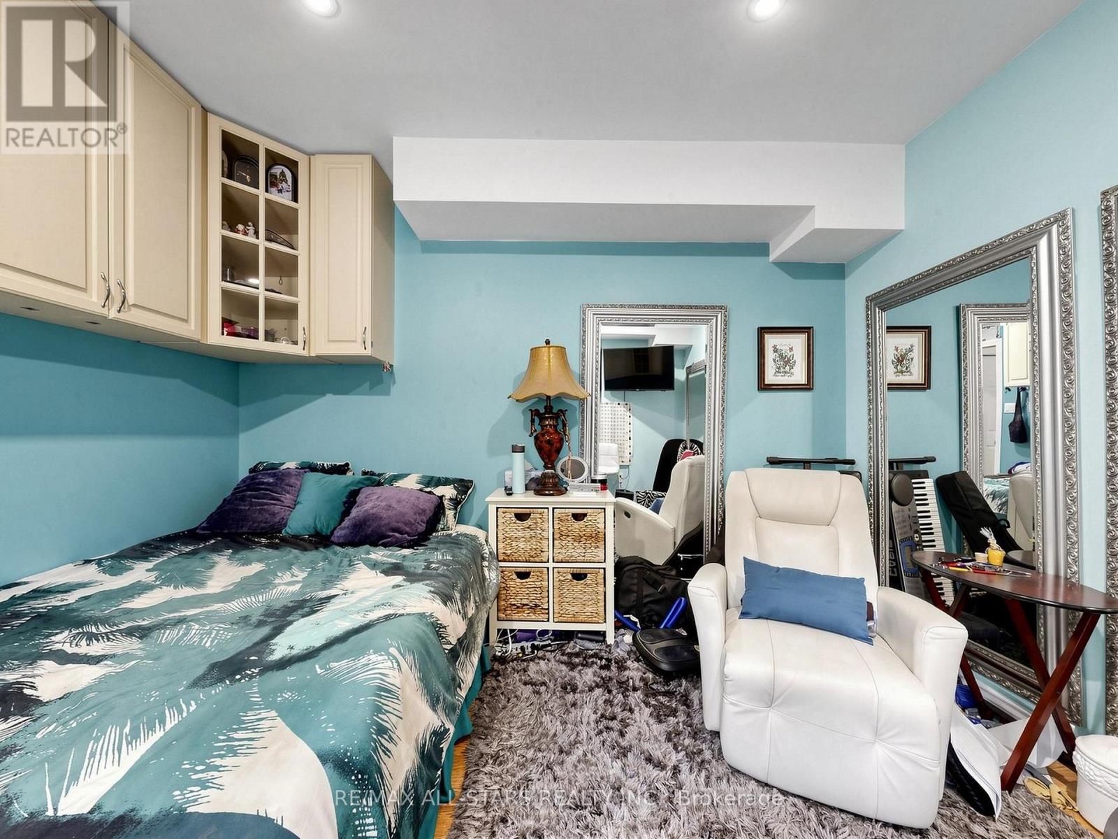 374 ADELINE DRIVE - 14
