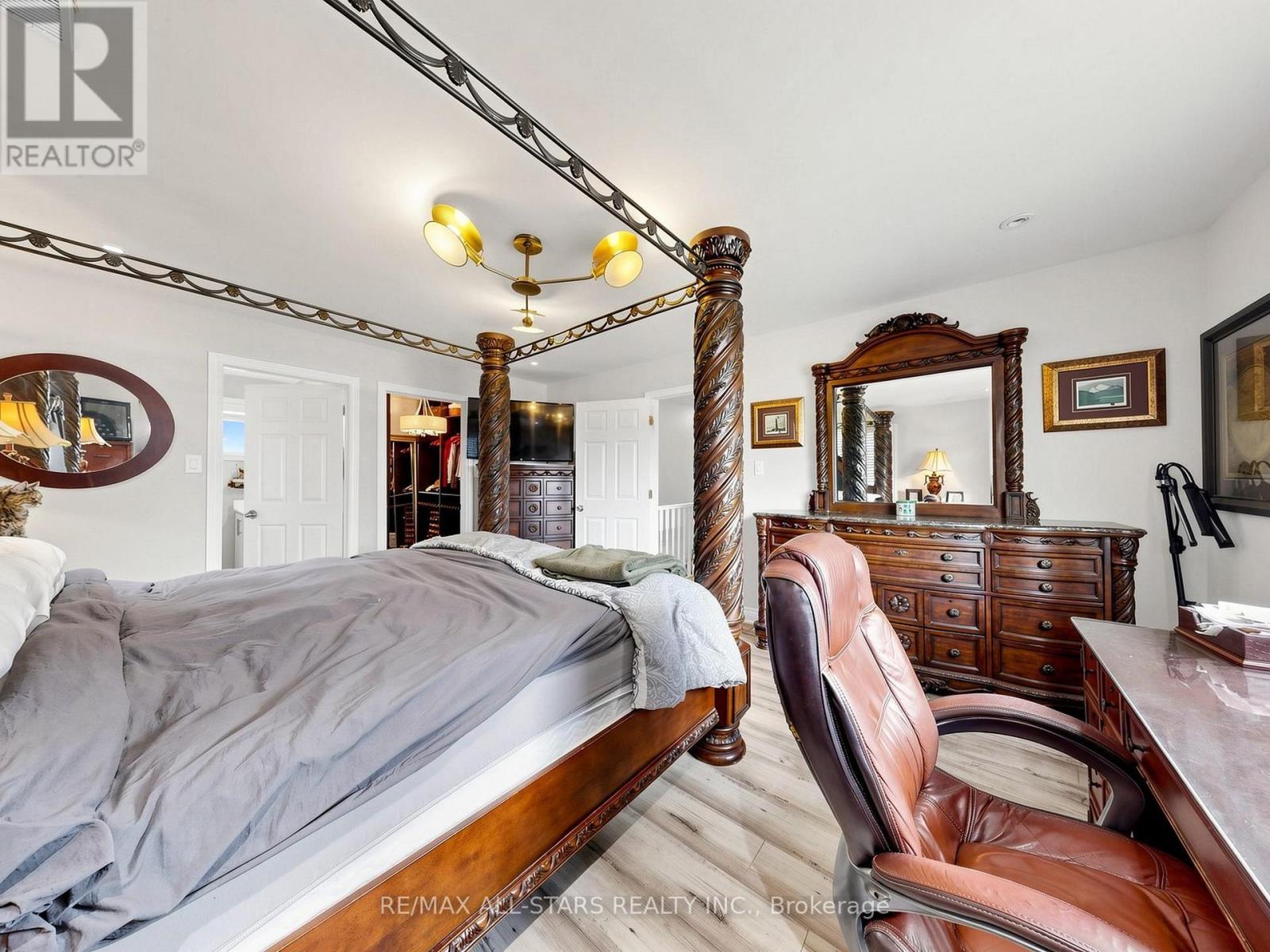 374 ADELINE DRIVE - 22