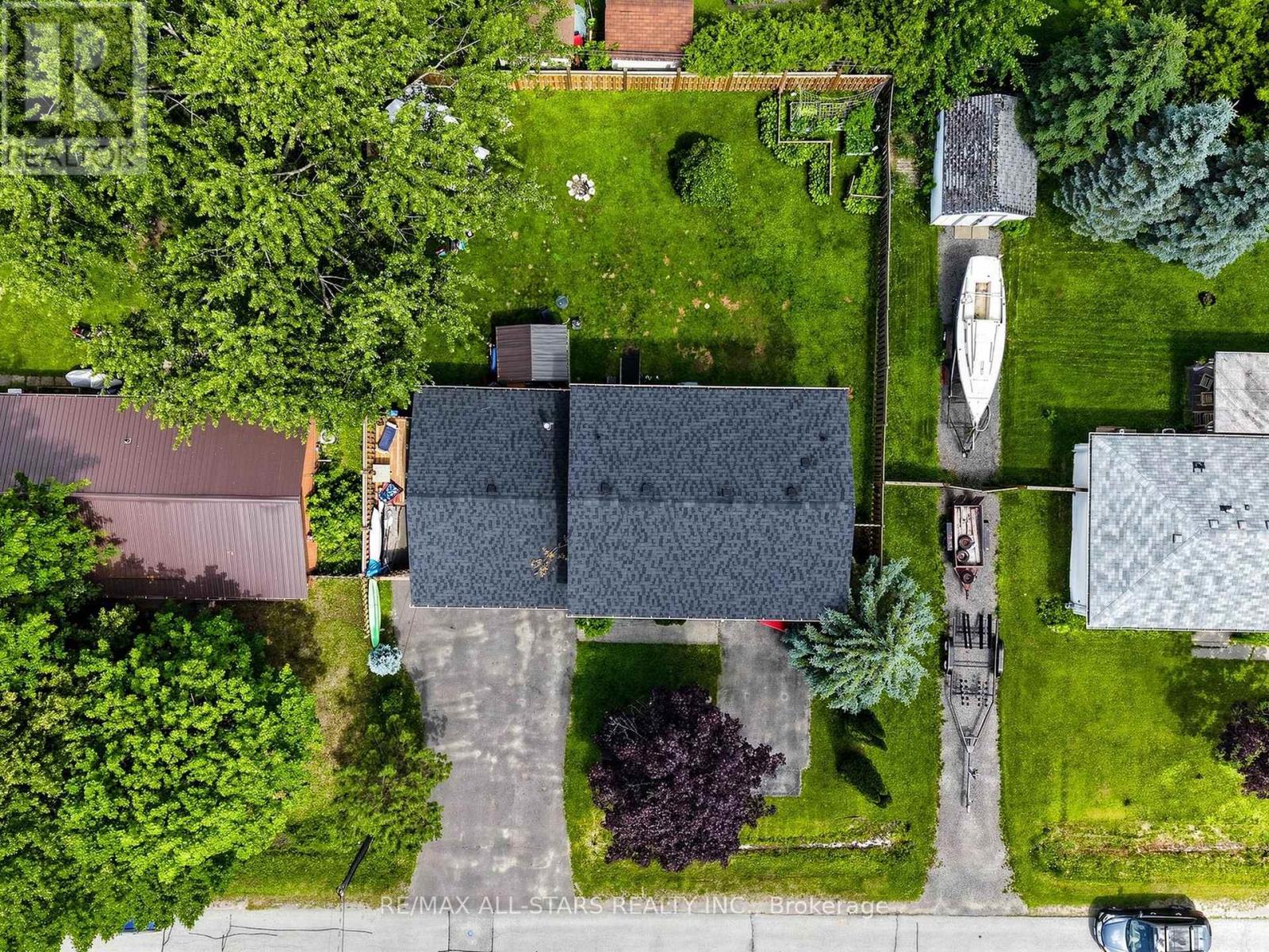 374 ADELINE DRIVE - 33