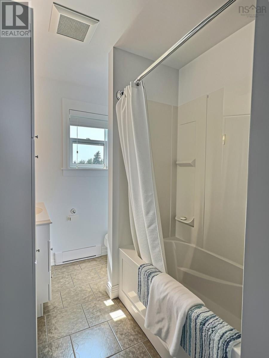 4376 Malagash Road - 12