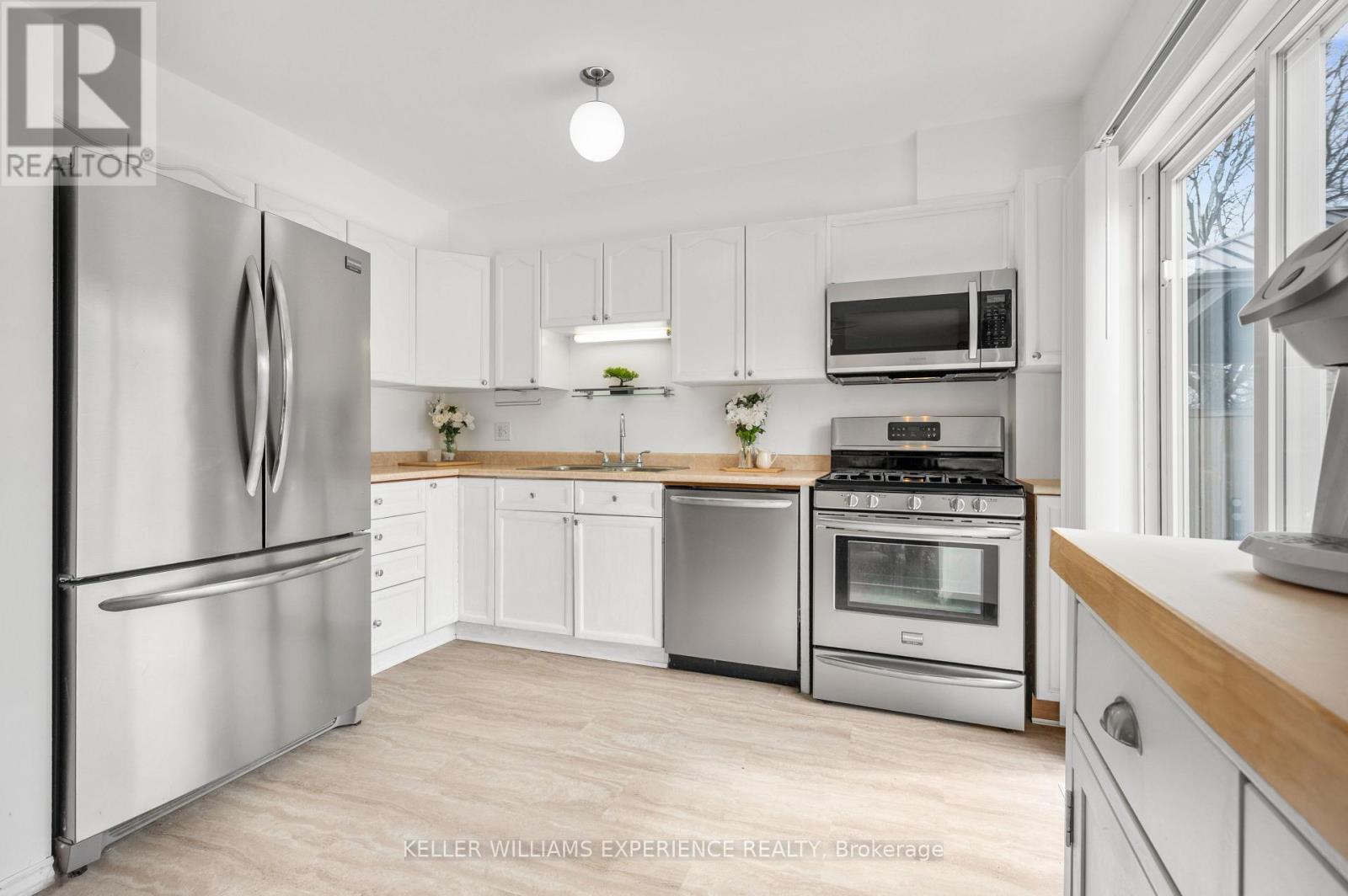 371 MILLARD STREET - 10