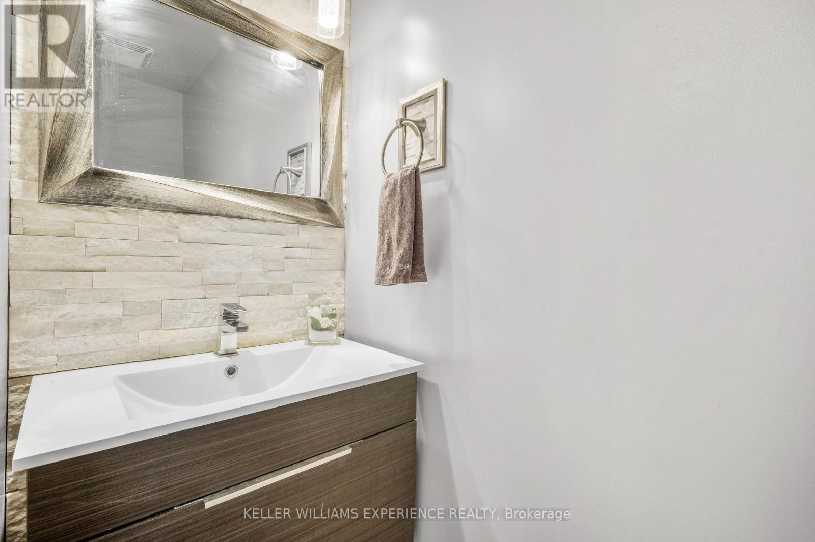 371 MILLARD STREET - 9