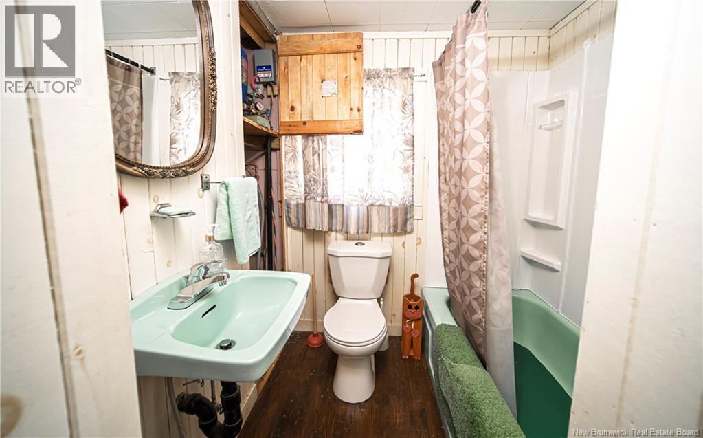 9 Curtis Lane - 3