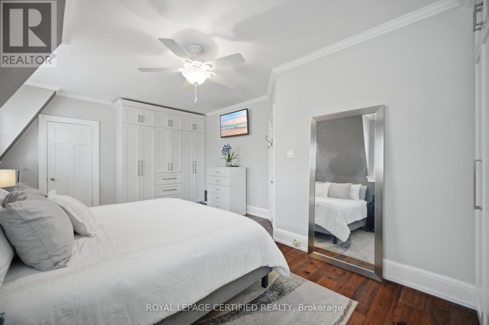 8 ELIZABETH STREET S - Image 25