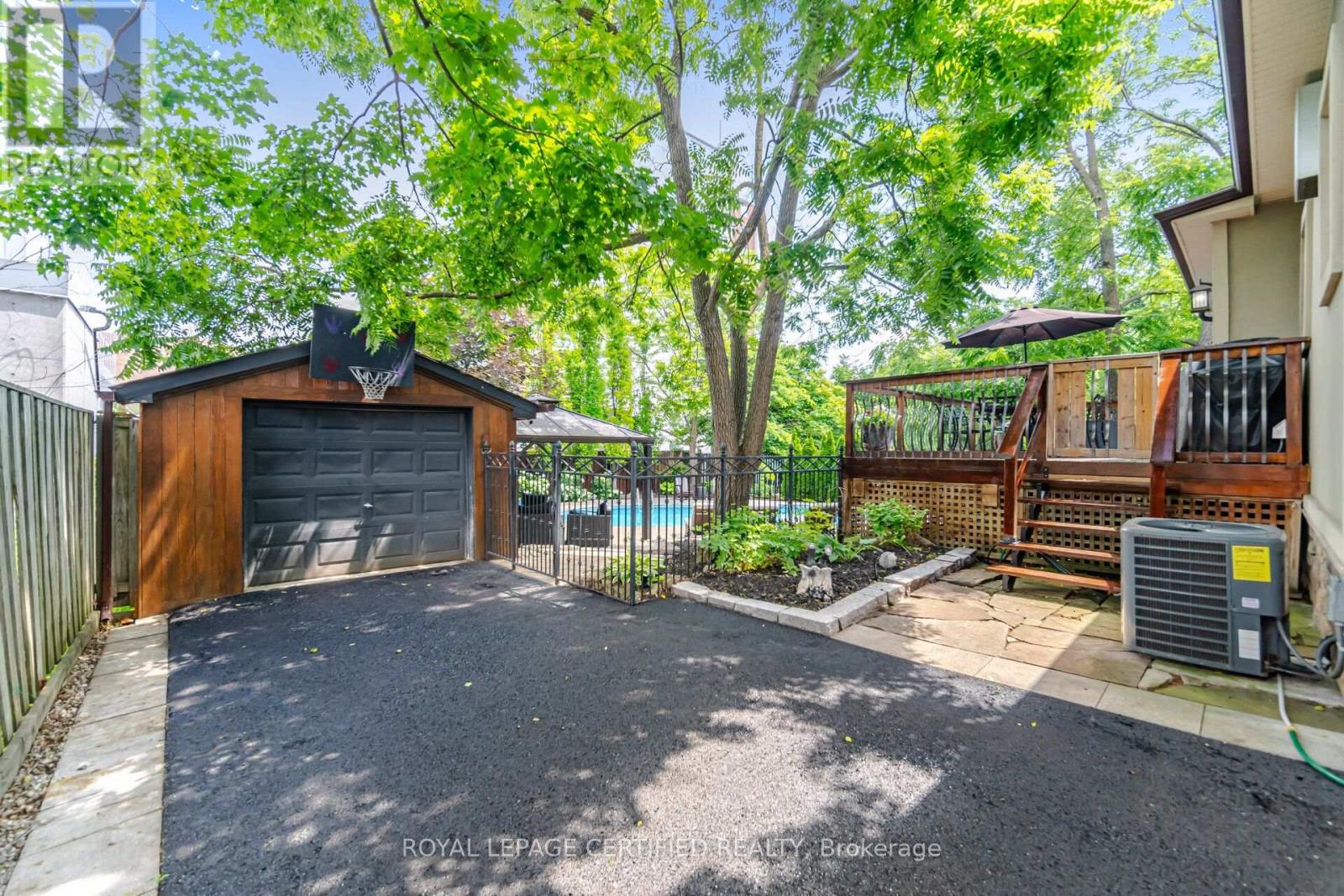 8 ELIZABETH STREET S - Image 48