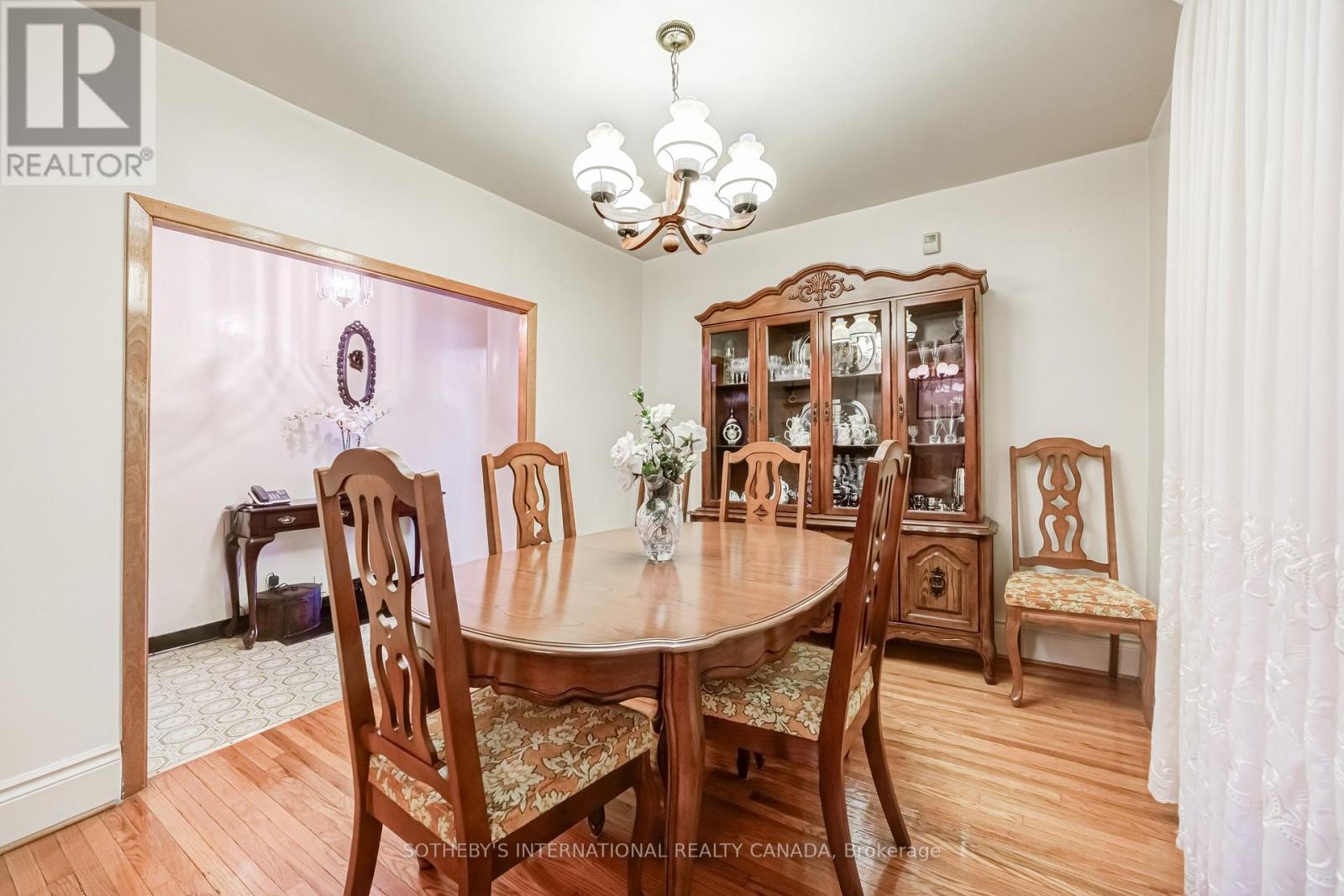 157 ASCOT AVENUE - 11
