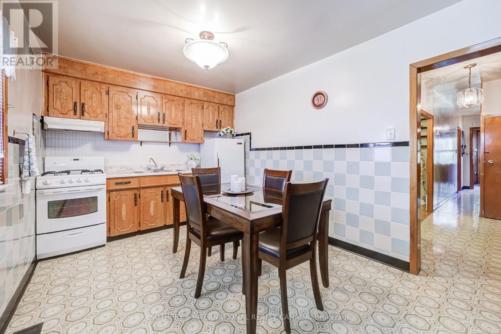 157 ASCOT AVENUE - 13
