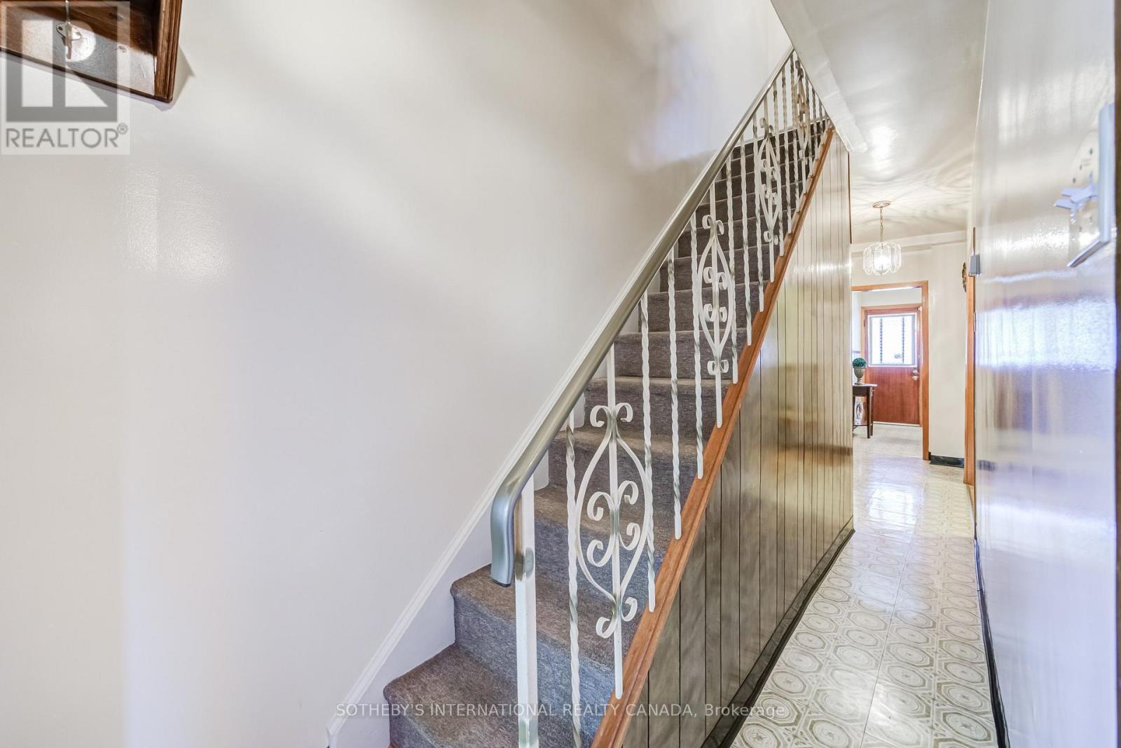 157 ASCOT AVENUE - 16
