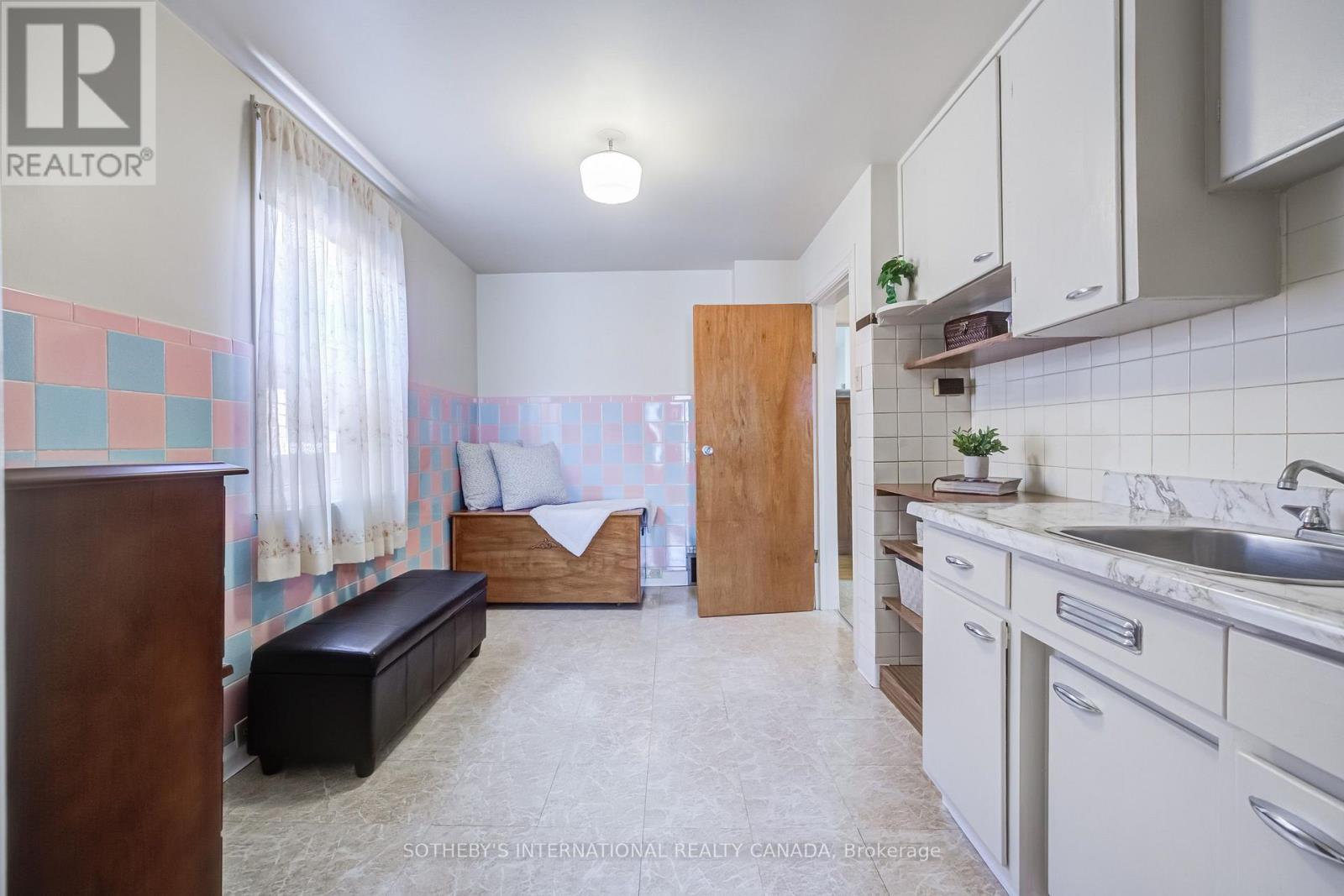 157 ASCOT AVENUE - 27