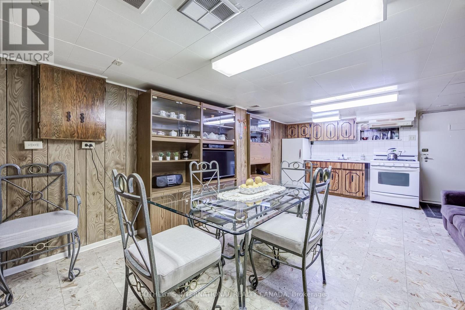 157 ASCOT AVENUE - 33