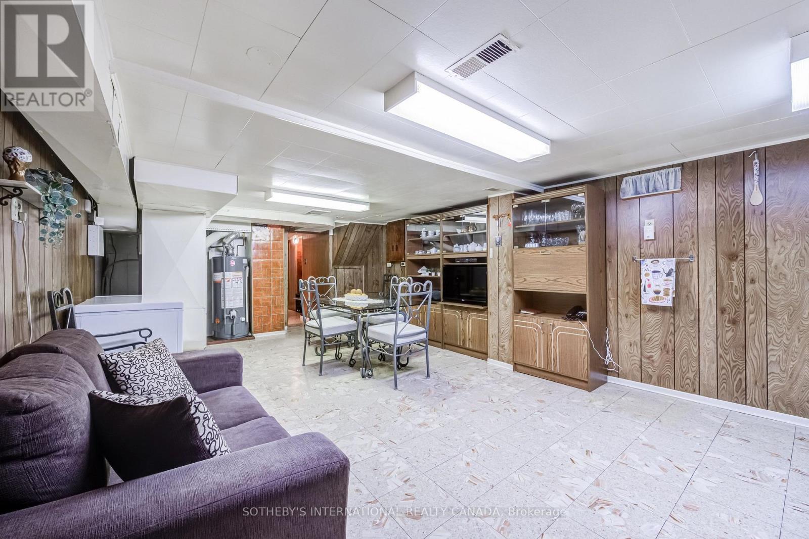 157 ASCOT AVENUE - 34