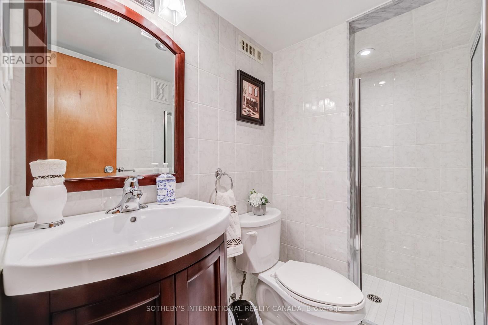 157 ASCOT AVENUE - 37