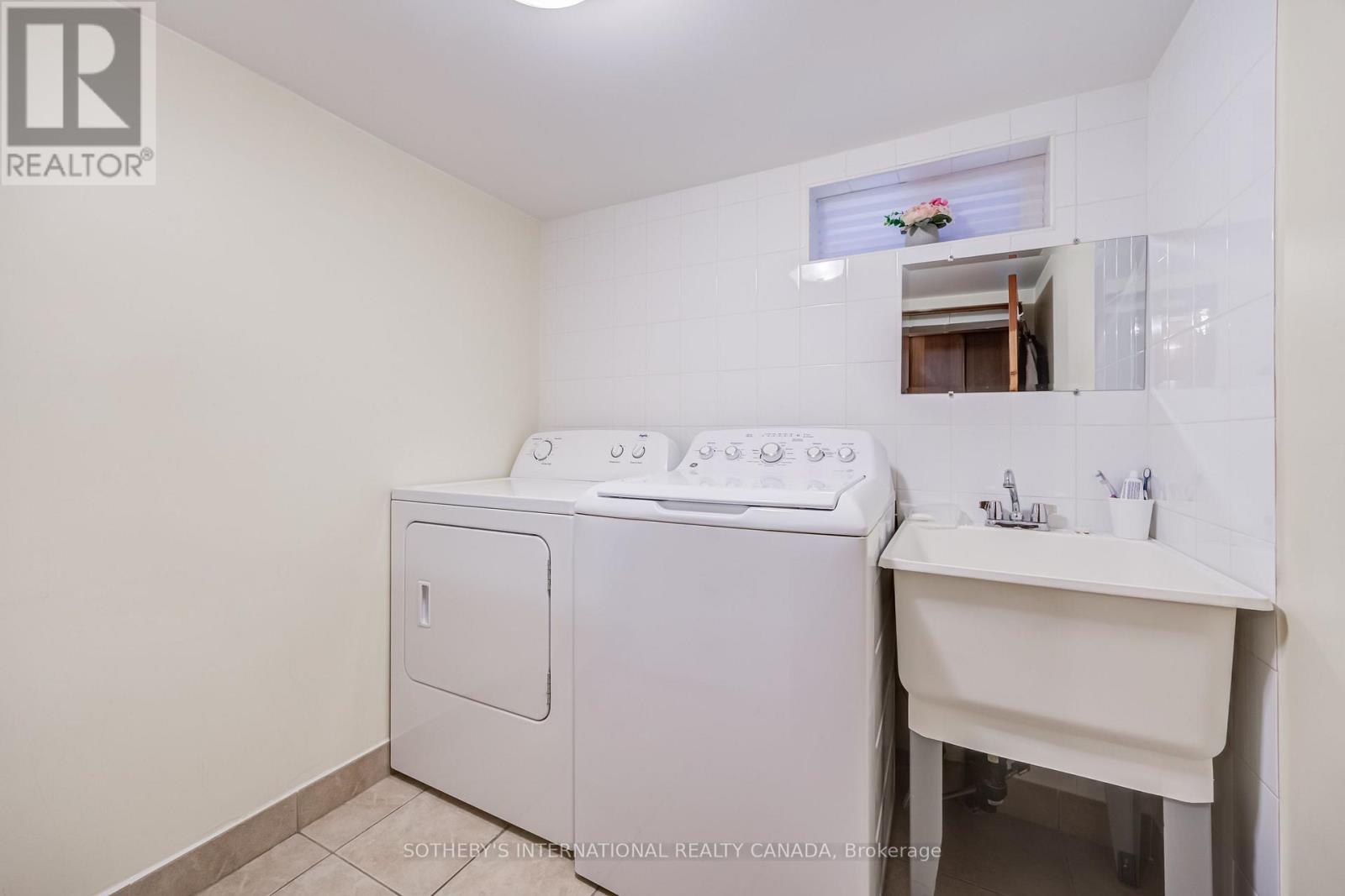 157 ASCOT AVENUE - 38