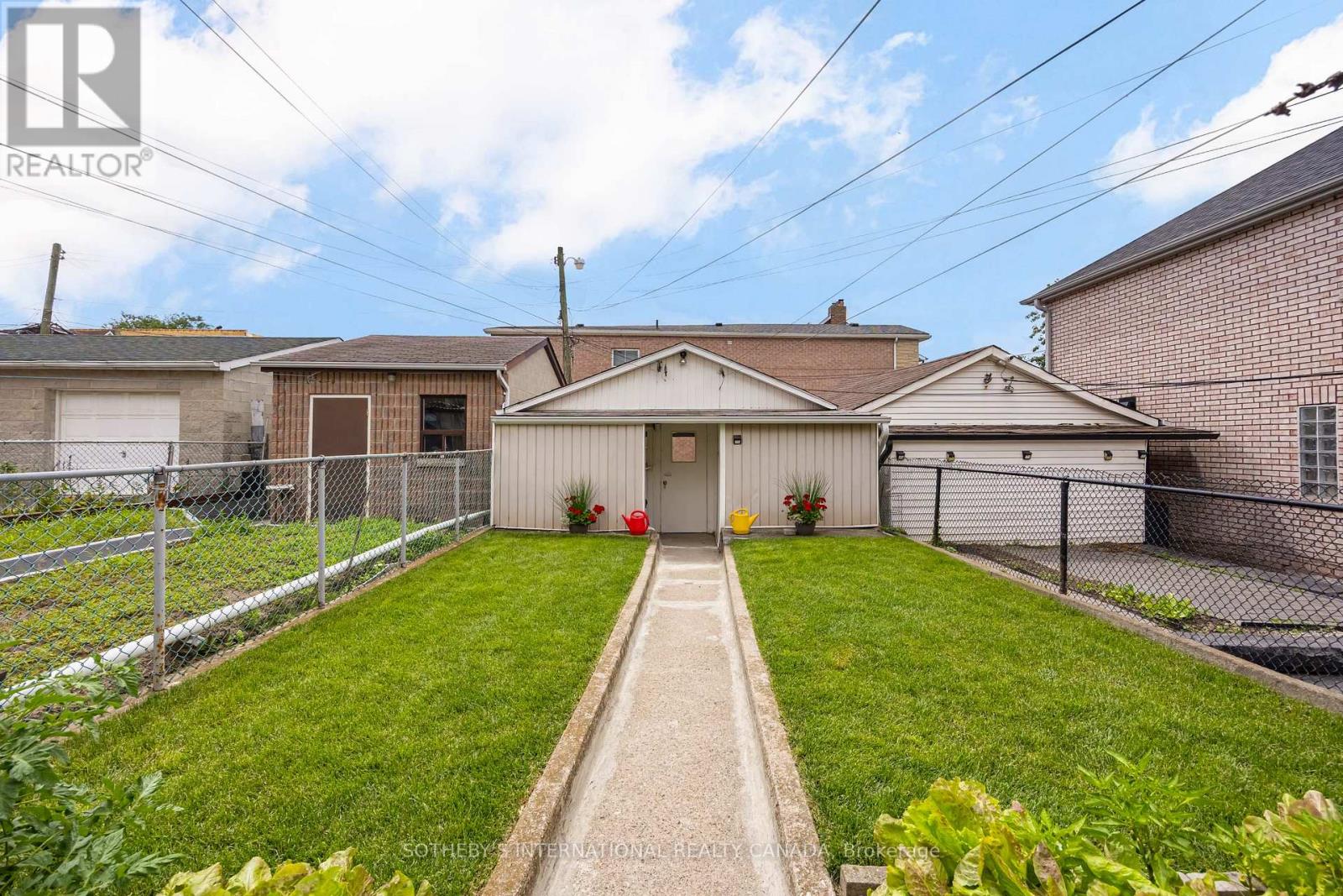 157 ASCOT AVENUE - 43