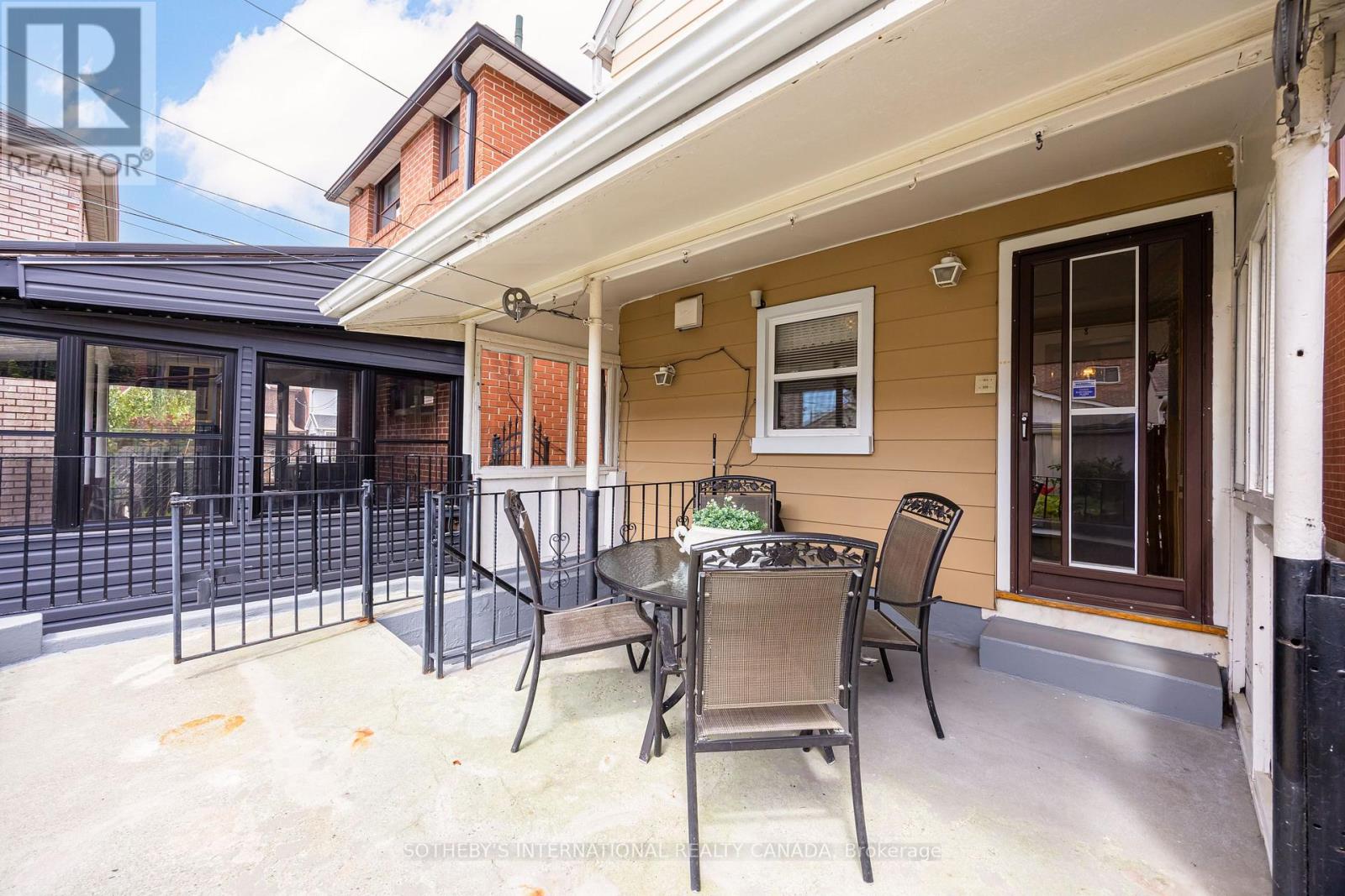 157 ASCOT AVENUE - 44