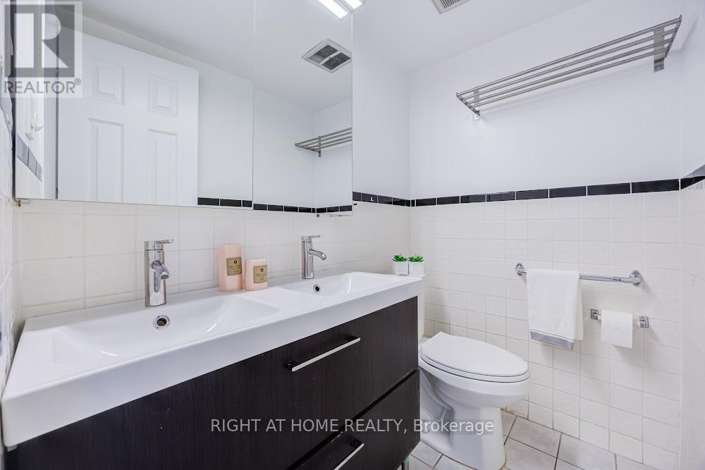 #426 2645 JANE STREET - 23