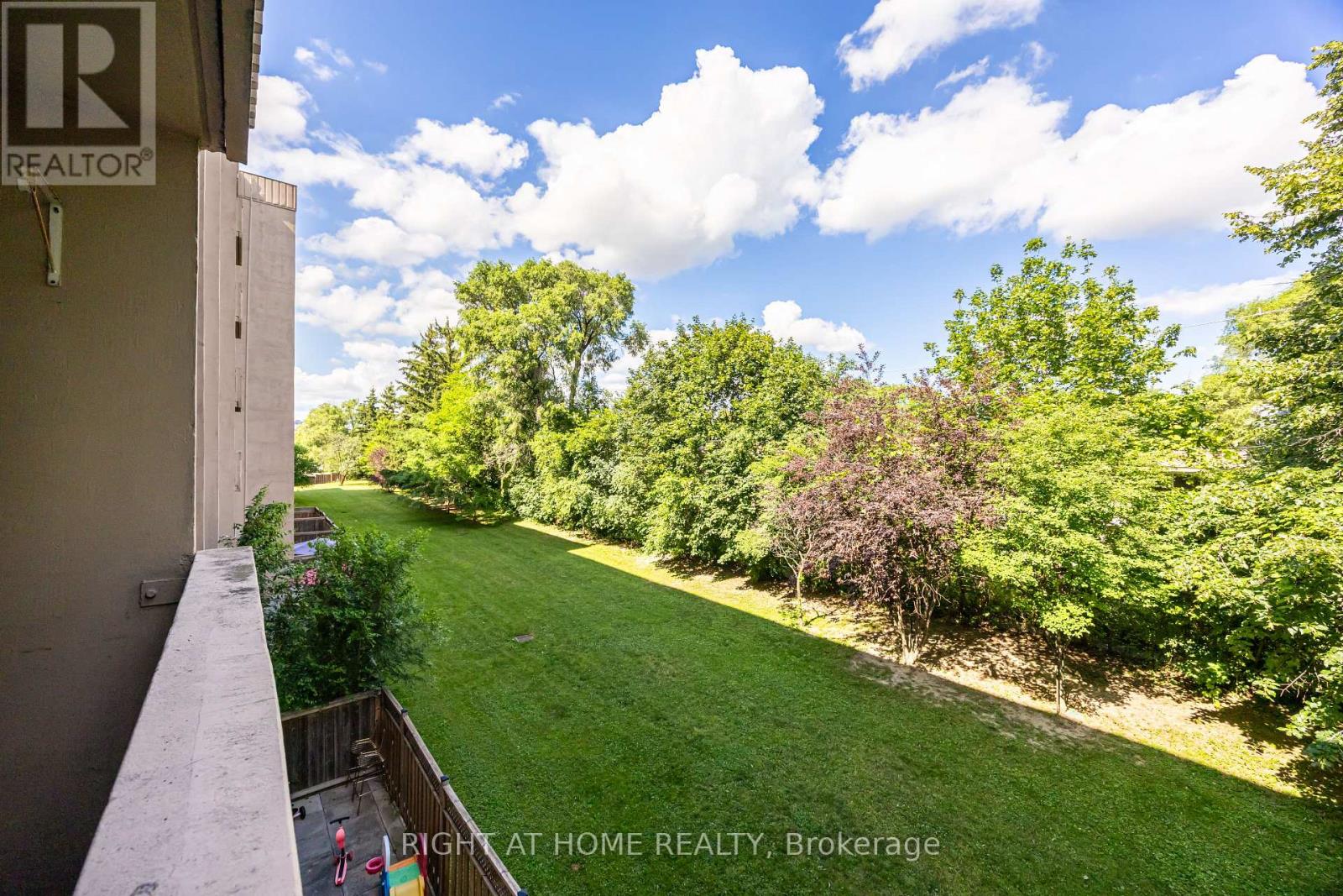 #426 2645 JANE STREET - 34