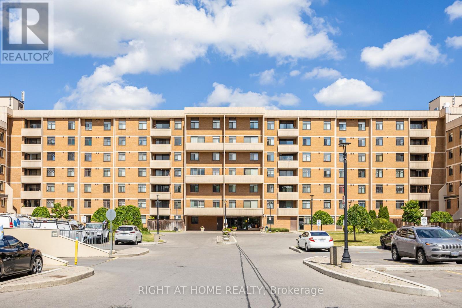 #426 2645 JANE STREET - 37