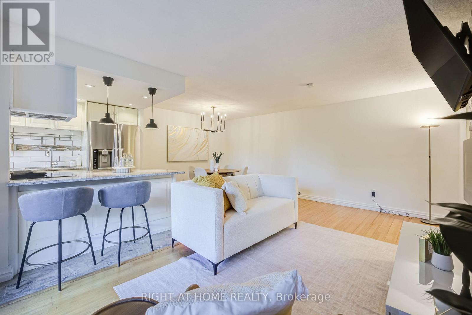 #426 2645 JANE STREET - 6