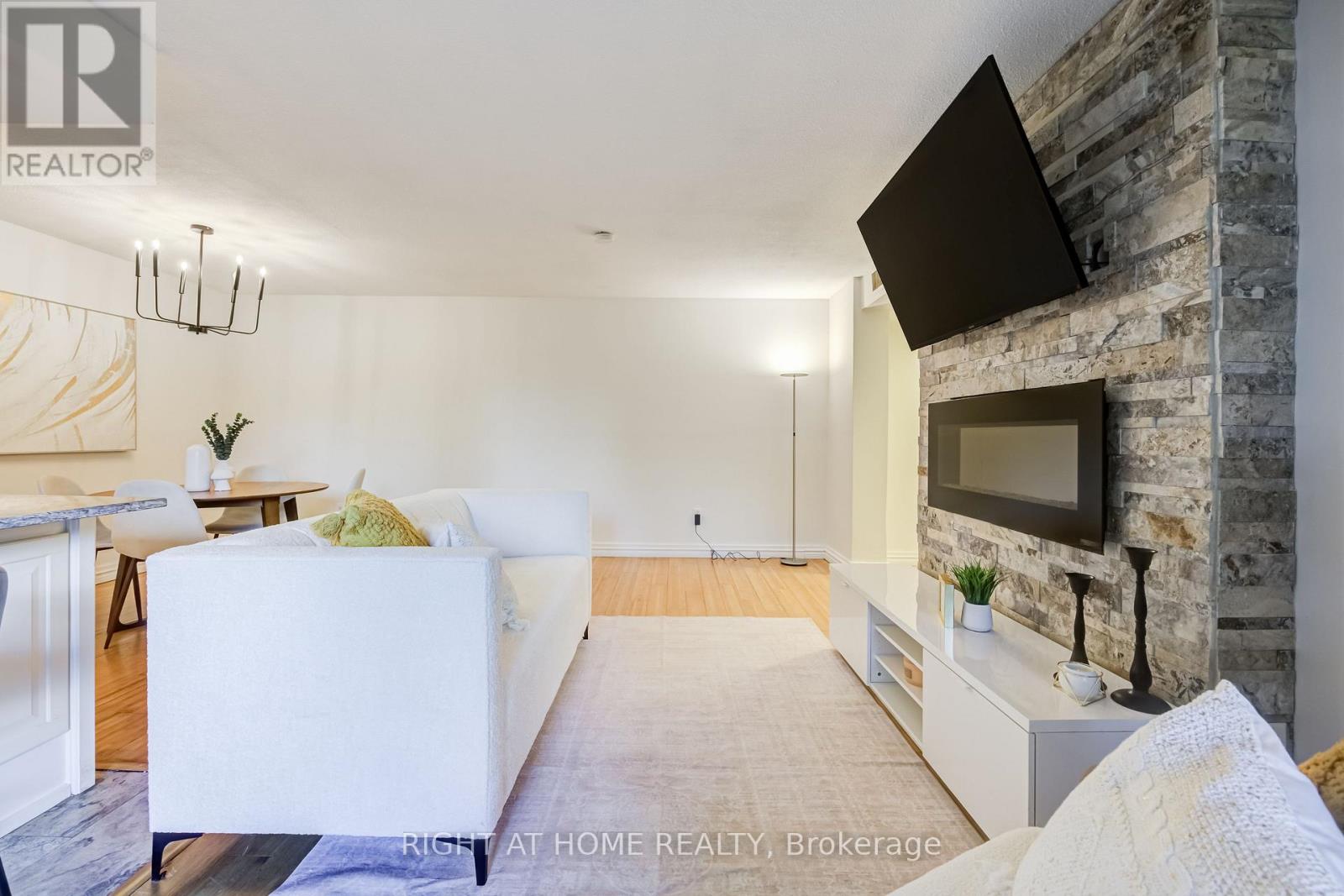 #426 2645 JANE STREET - 7