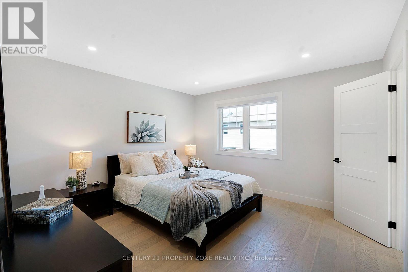 1083 SAVOLINE BOULEVARD - 22
