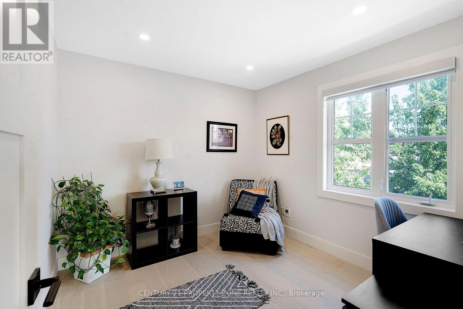 1083 SAVOLINE BOULEVARD - 28
