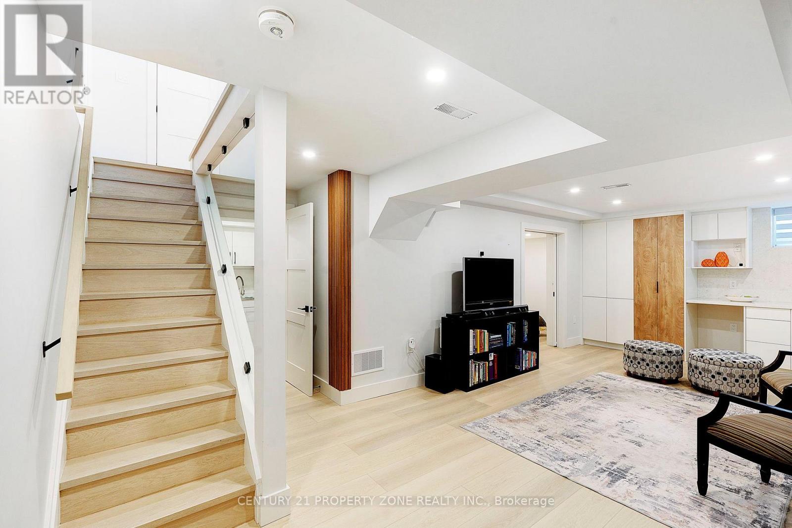 1083 SAVOLINE BOULEVARD - 31
