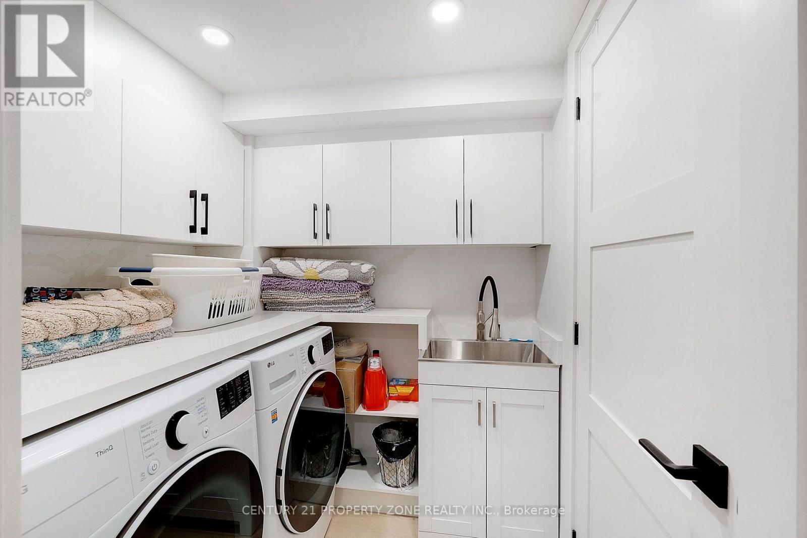 1083 SAVOLINE BOULEVARD - 35