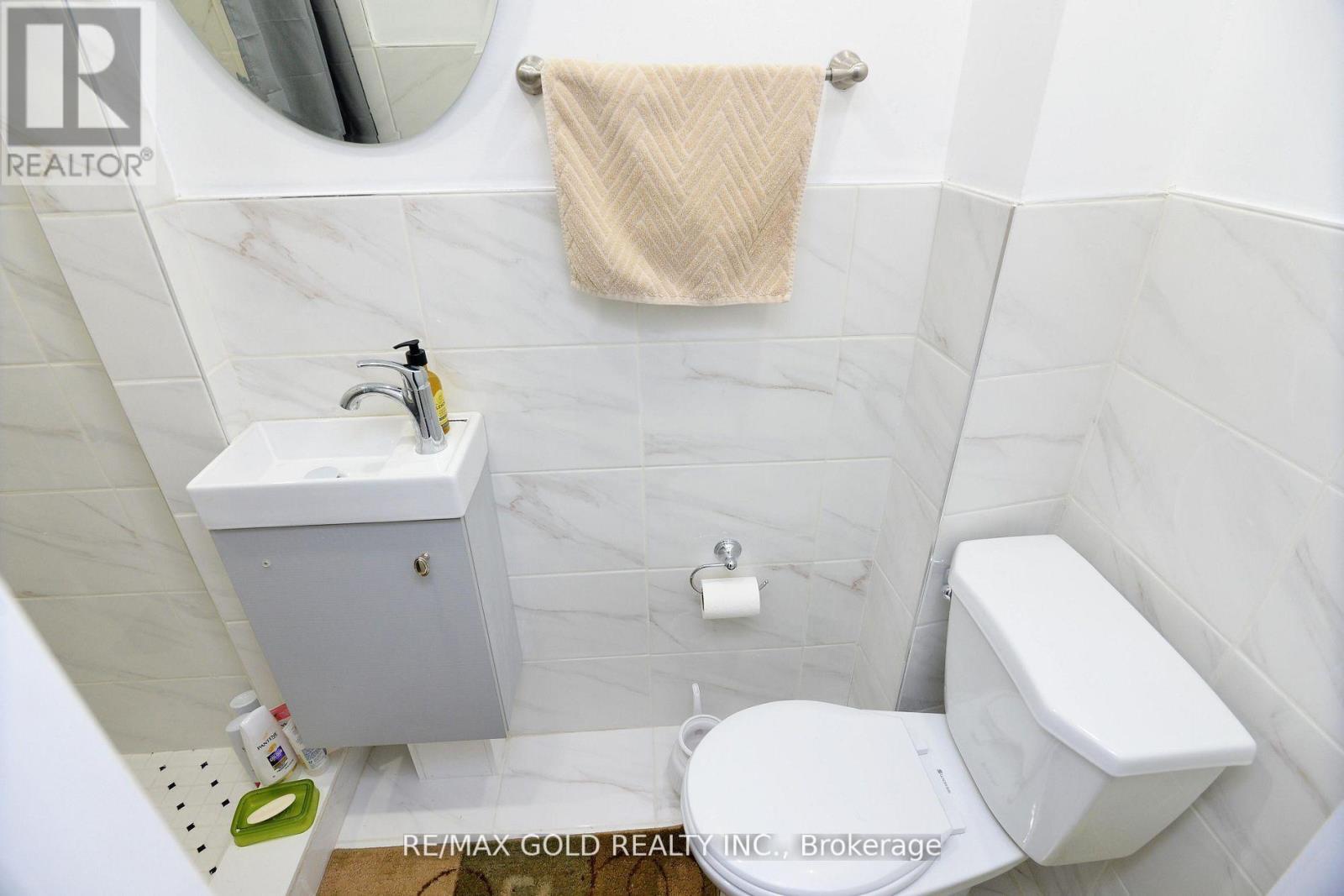 48 GARSIDE CRESCENT - 25