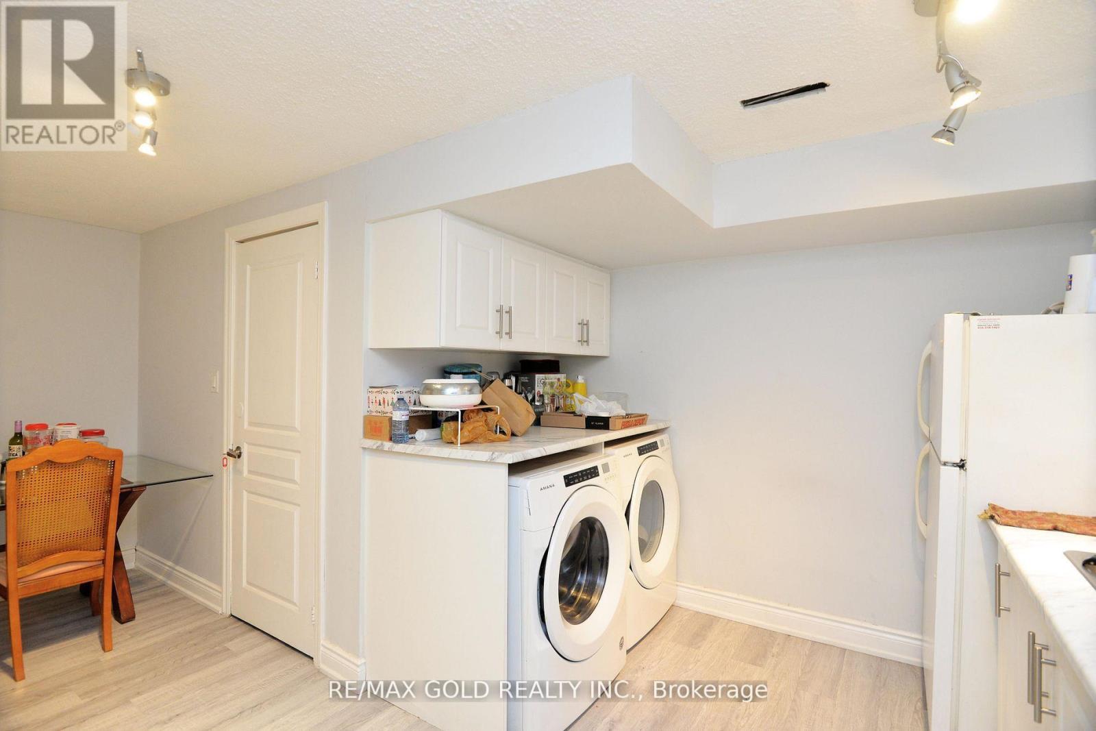 48 GARSIDE CRESCENT - 31