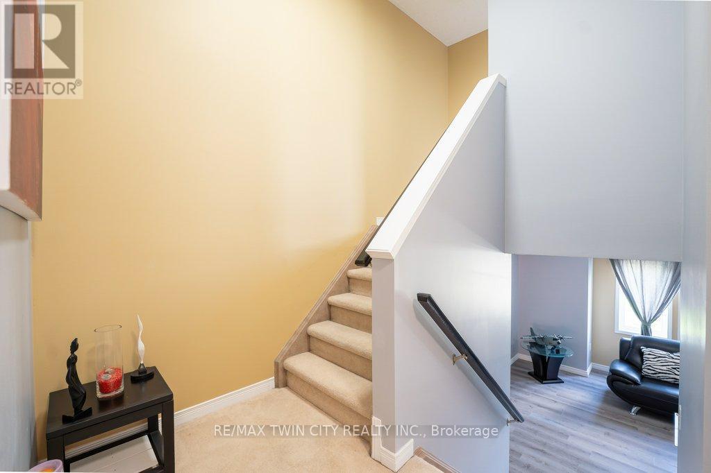 #E33 110 ACTIVA AVENUE - 25