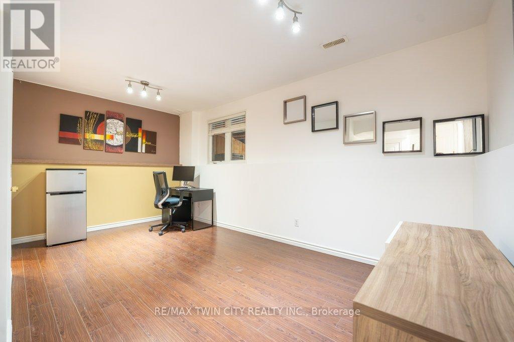 #E33 110 ACTIVA AVENUE - 6
