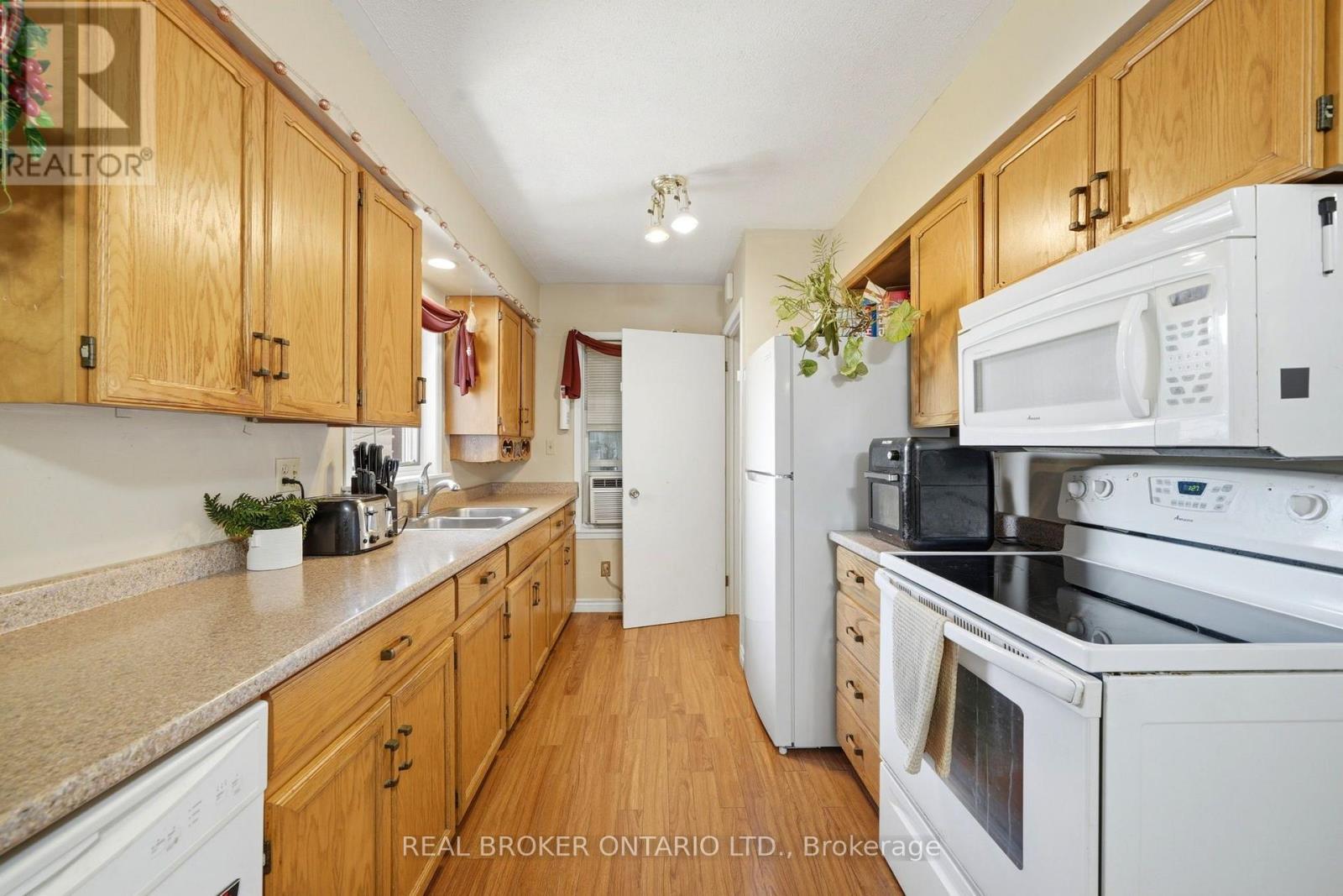 389 7TH STREET - Image 10