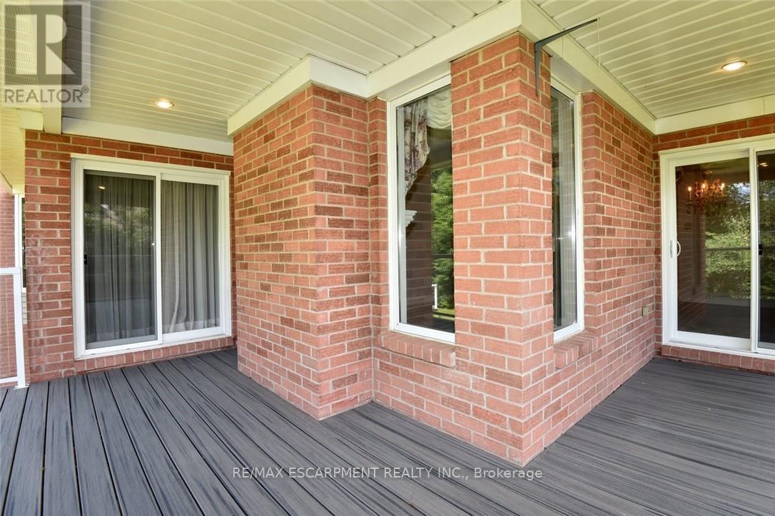 #1 335 GEORGE STREET N - 30