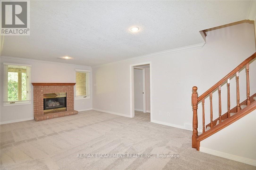 #1 335 GEORGE STREET N - 33