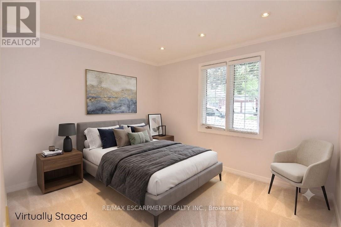 #1 335 GEORGE STREET N - 36
